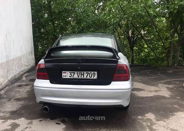 Opel Vectra B 1999 — լուսանկար 5