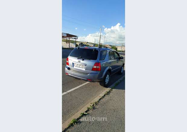 Kia Sorento 2008 — լուսանկար 11