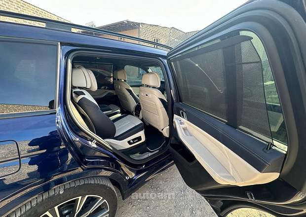 BMW X7 2021 — լուսանկար 12