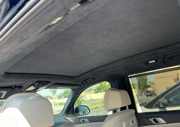 BMW X7 2021 — լուսանկար 13