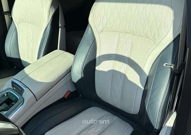 BMW X7 2021 — լուսանկար 15