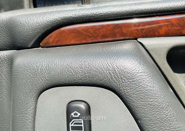 Mercedes-Benz E 230 1996 — photo 11
