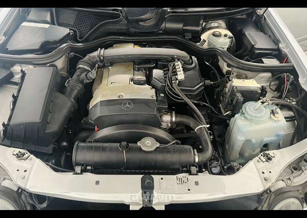 Mercedes-Benz E 230 1996 — photo 13