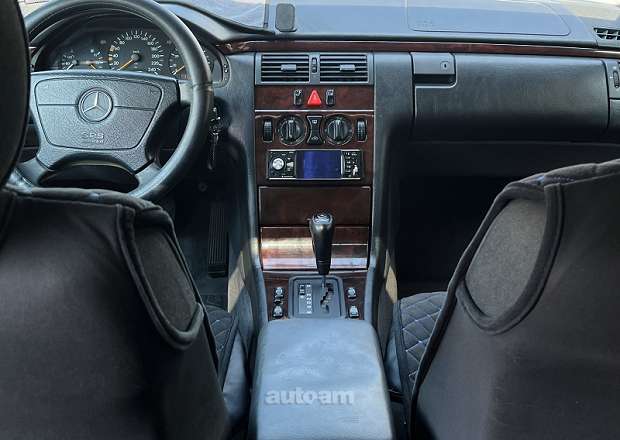 Mercedes-Benz E 230 1996 — photo 5