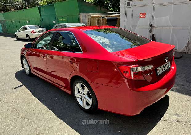 Toyota Camry 2013 — լուսանկար 4