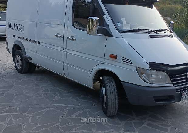 Mercedes-Benz Sprinter 2000 — լուսանկար 1