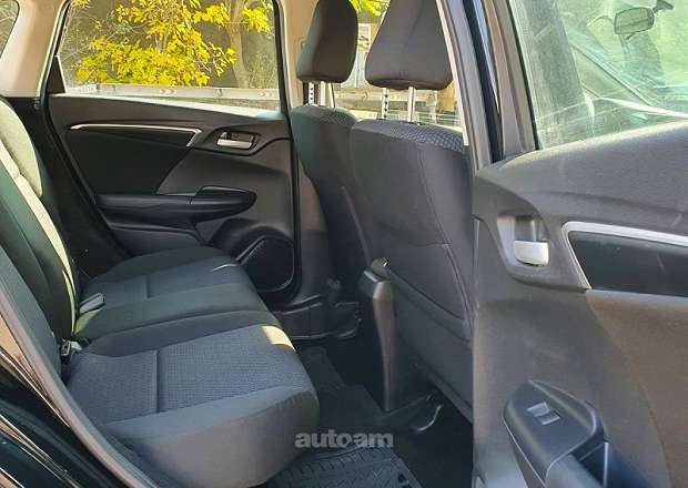 Honda Fit 2019 — լուսանկար 11