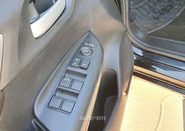 Honda Fit 2019 — լուսանկար 9