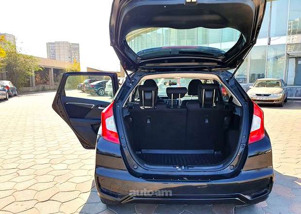 Honda Fit 2019 — լուսանկար 14