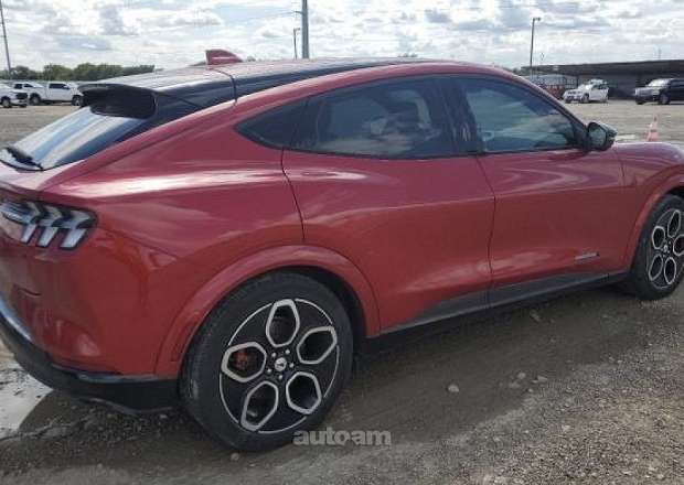 Ford Mustang 2021 — լուսանկար 2