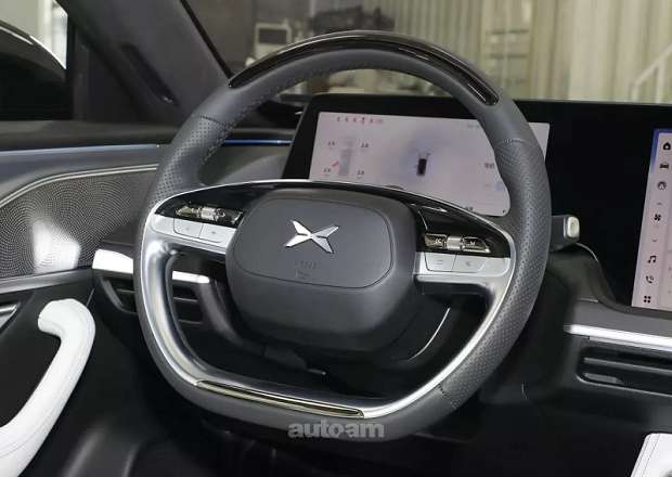 Xpeng P7