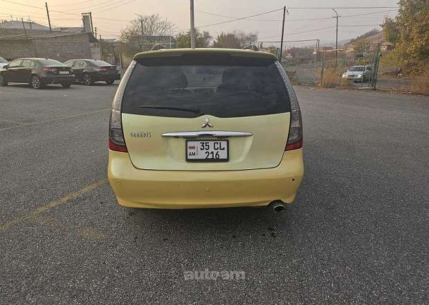 Mitsubishi Grandis 2004 — լուսանկար 11