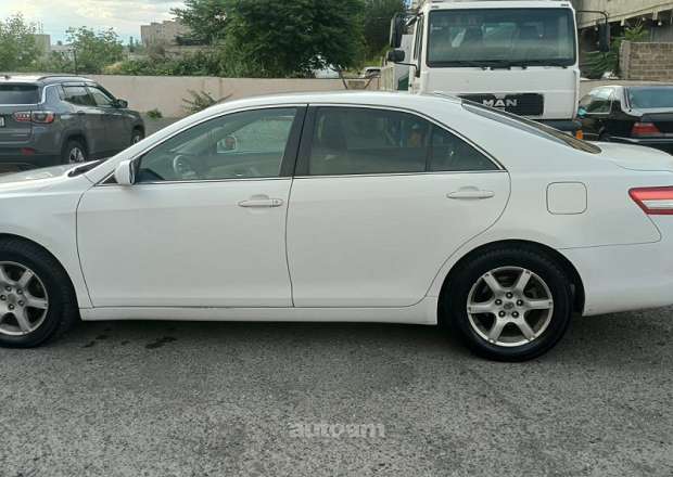 Toyota Camry 2009 — photo 5