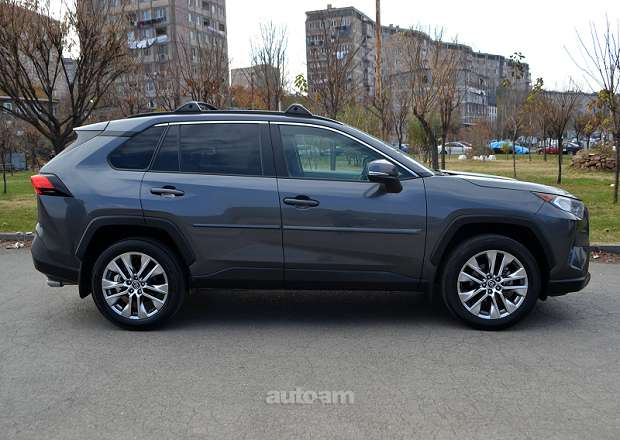 Toyota Rav 4 2021 — լուսանկար 5