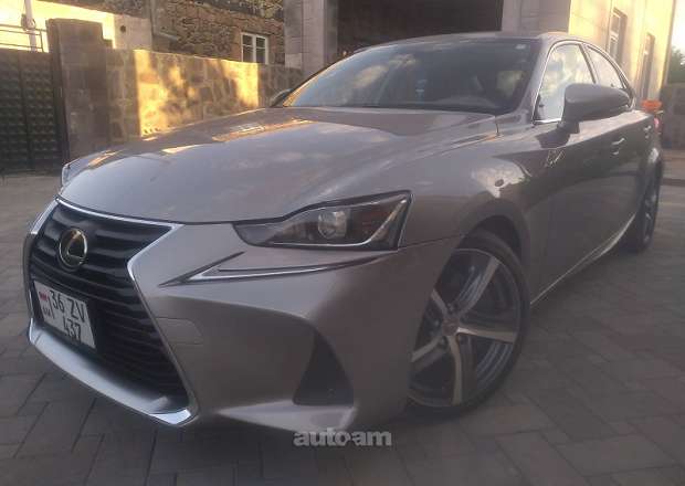 Lexus IS 300 2018 — լուսանկար 1