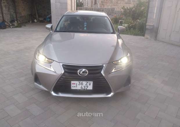 Lexus IS 300 2018 — լուսանկար 4