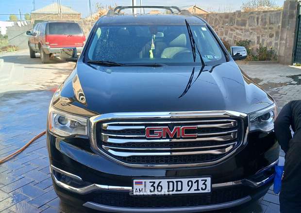 GMC Acadia 2019 — լուսանկար 3
