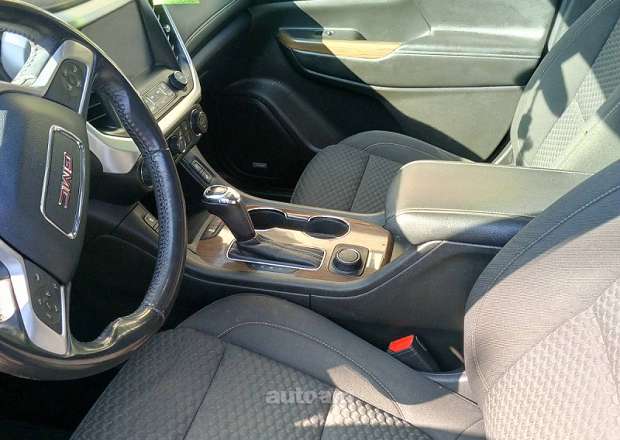 GMC Acadia 2019 — լուսանկար 2