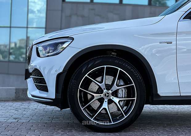 Mercedes-Benz GLC 43 AMG 2020 — фото 15