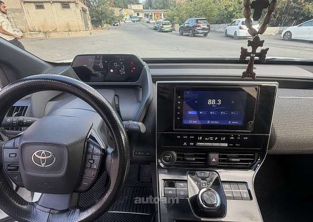 Toyota Bz4X