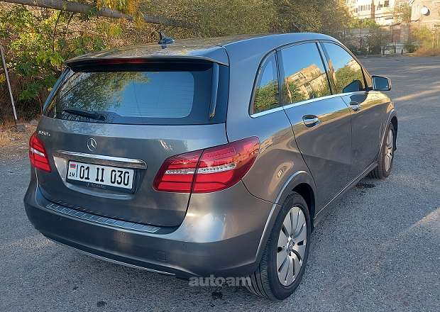 Mercedes-Benz B Electric Drive 2015 — լուսանկար 4