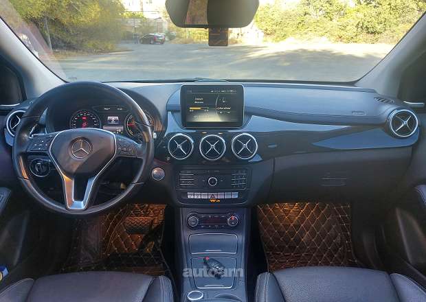 Mercedes-Benz B Electric Drive 2015 — լուսանկար 6