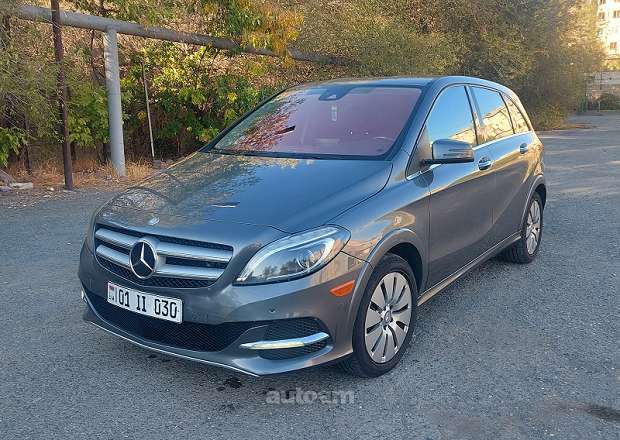 Mercedes-Benz B Electric Drive 2015 — լուսանկար 1