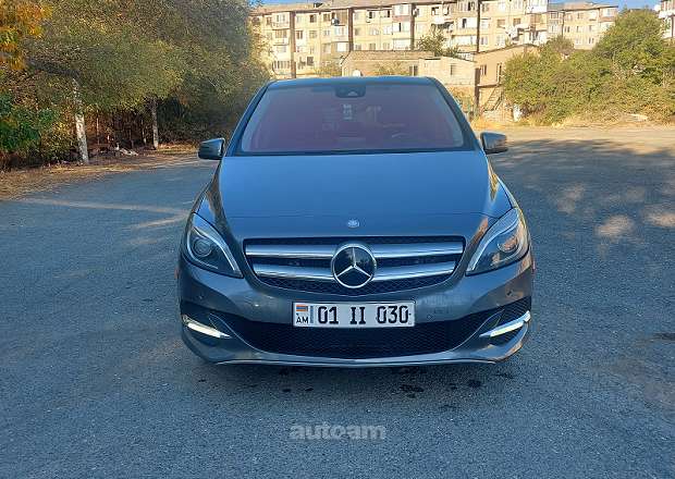 Mercedes-Benz B Electric Drive 2015 — լուսանկար 2