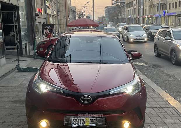 Toyota C-HR 2017 — լուսանկար 2