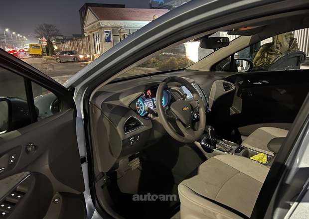 Chevrolet Cruze 2018 — լուսանկար 15