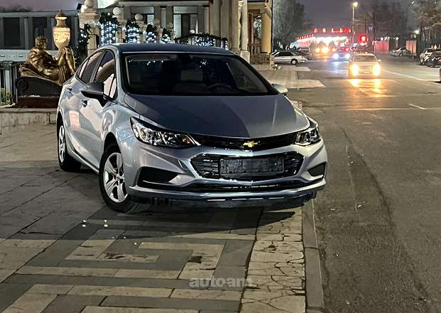 Chevrolet Cruze 2018 — լուսանկար 2