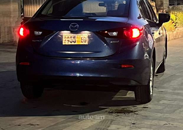 Mazda 3 2018 — լուսանկար 13