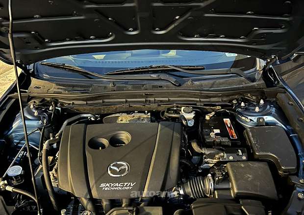 Mazda 3 2018 — լուսանկար 8