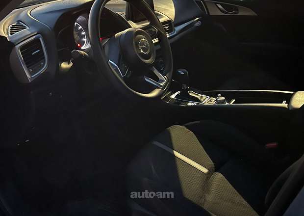 Mazda 3 2018 — լուսանկար 5
