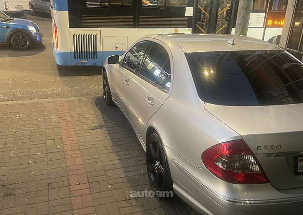Mercedes-Benz E 350 2009 — լուսանկար 6