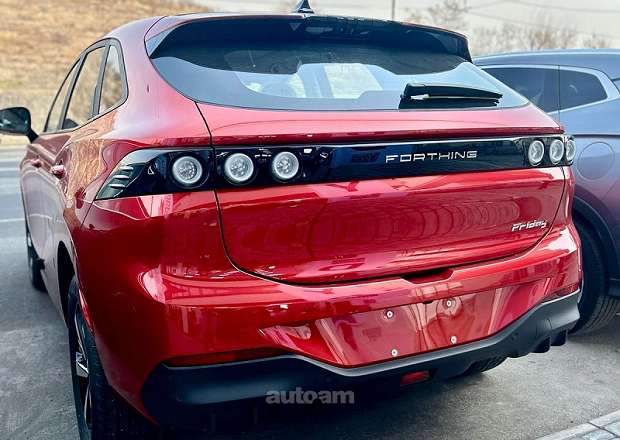 Dongfeng Forthing Friday ev SUV