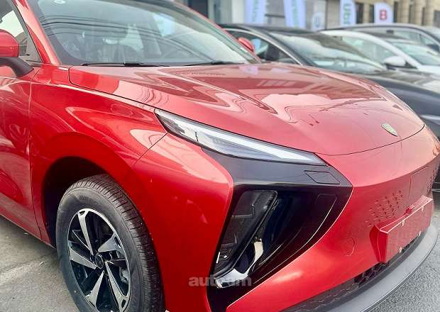 Dongfeng Forthing Friday ev SUV