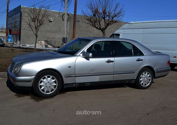 Mercedes-Benz E 320 1995 — photo 3