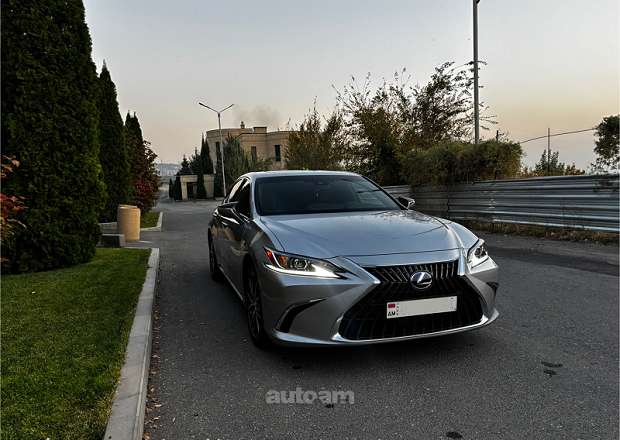 Lexus ES 300 2022 — լուսանկար 3