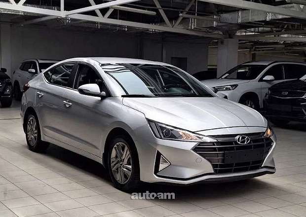 Hyundai Elantra 2020 — photo 1