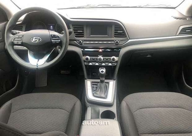 Hyundai Elantra 2020 — photo 9
