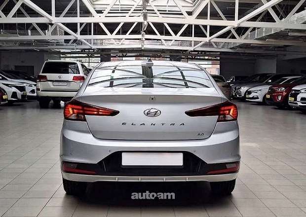Hyundai Elantra 2020 — photo 5