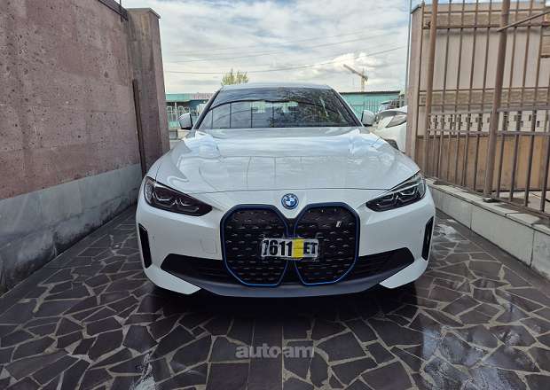 BMW i4