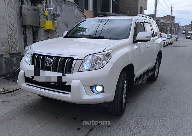Toyota Land Cruiser Prado 2010 — фото 12