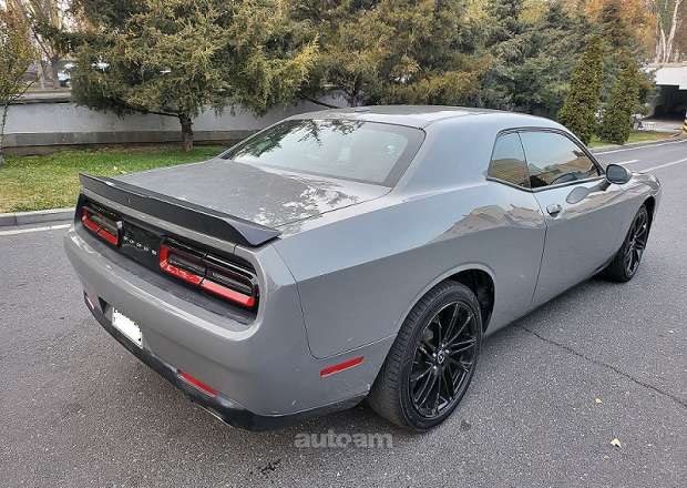 Dodge Challenger 2019 — photo 6