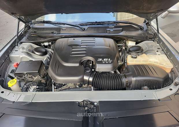 Dodge Challenger 2019 — photo 11