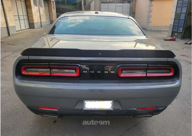 Dodge Challenger 2019 — photo 14
