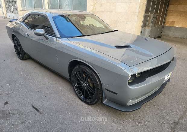 Dodge Challenger 2019 — photo 15
