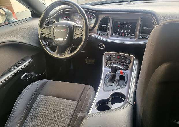 Dodge Challenger 2019 — photo 8
