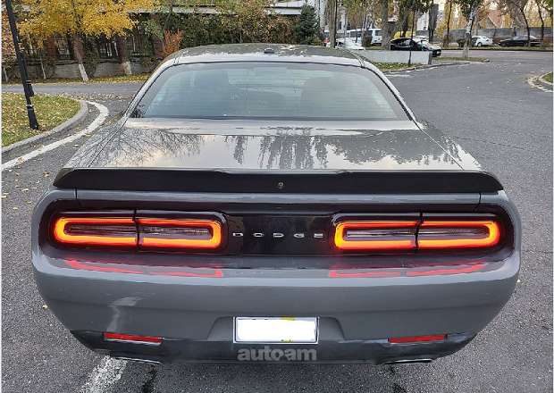 Dodge Challenger 2019 — photo 7